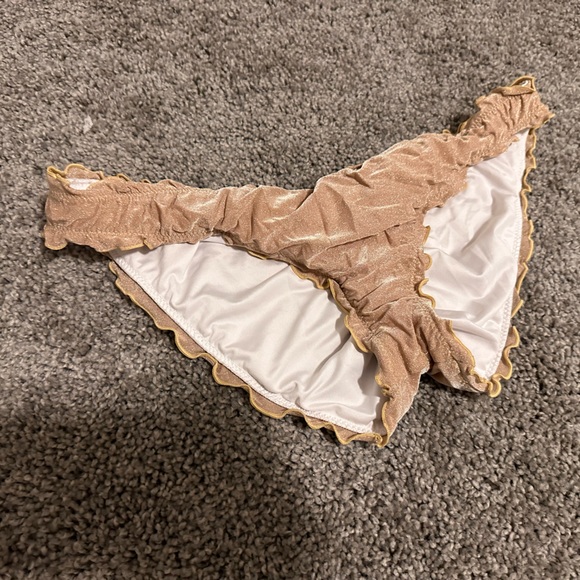 Victoria’s Secret bikini bottoms size L - Picture 1 of 2